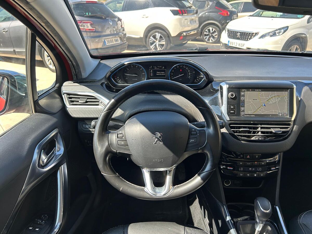PEUGEOT 2008 ALLURE 1.2 E-THP AUTO SPANISH LHD IN SPAIN 95000 MILES SUPERB 2015